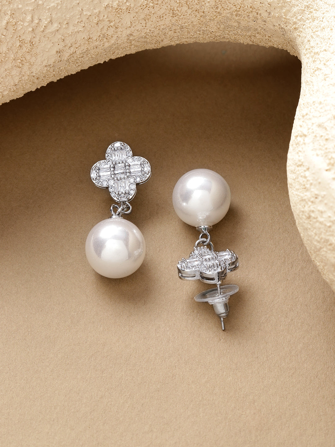 Crystal Pearl Drop Earrings フリーサイズ