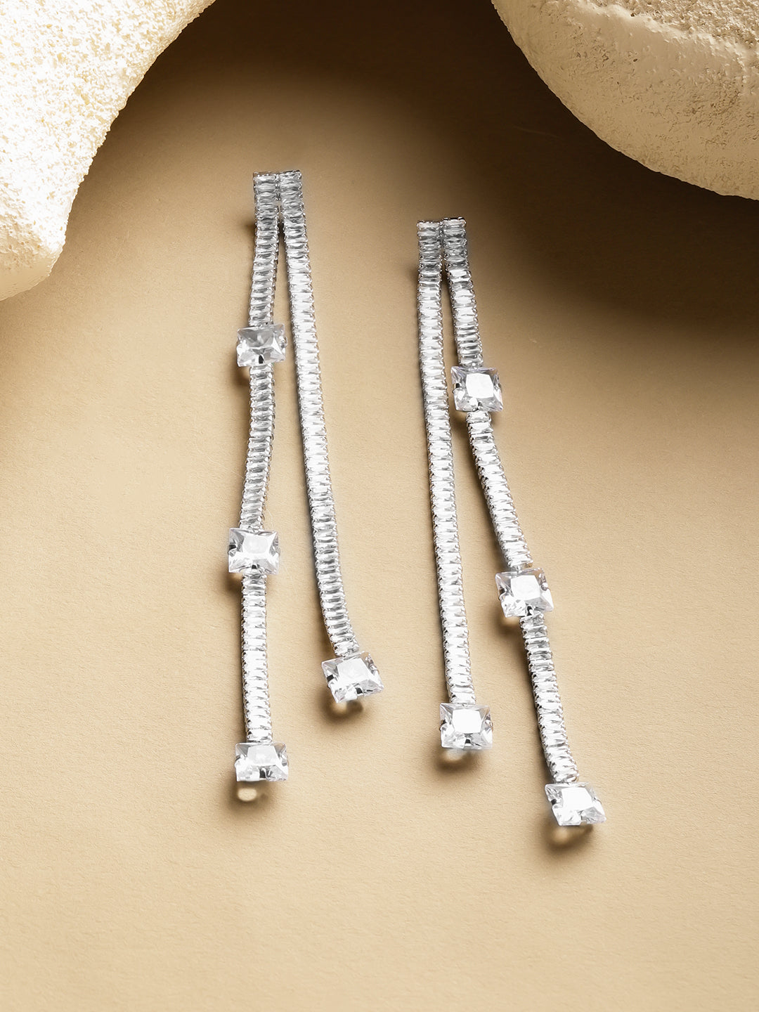 Crystal Studded Long Dangler Earrings フリーサイズ