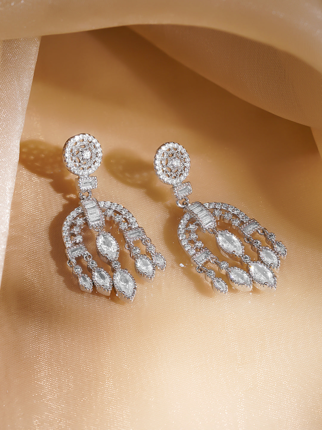 Rubans Rhodium-Plated Arch Chandelier Earrings with Marquise & Teardrop Zirconia フリーサイズ