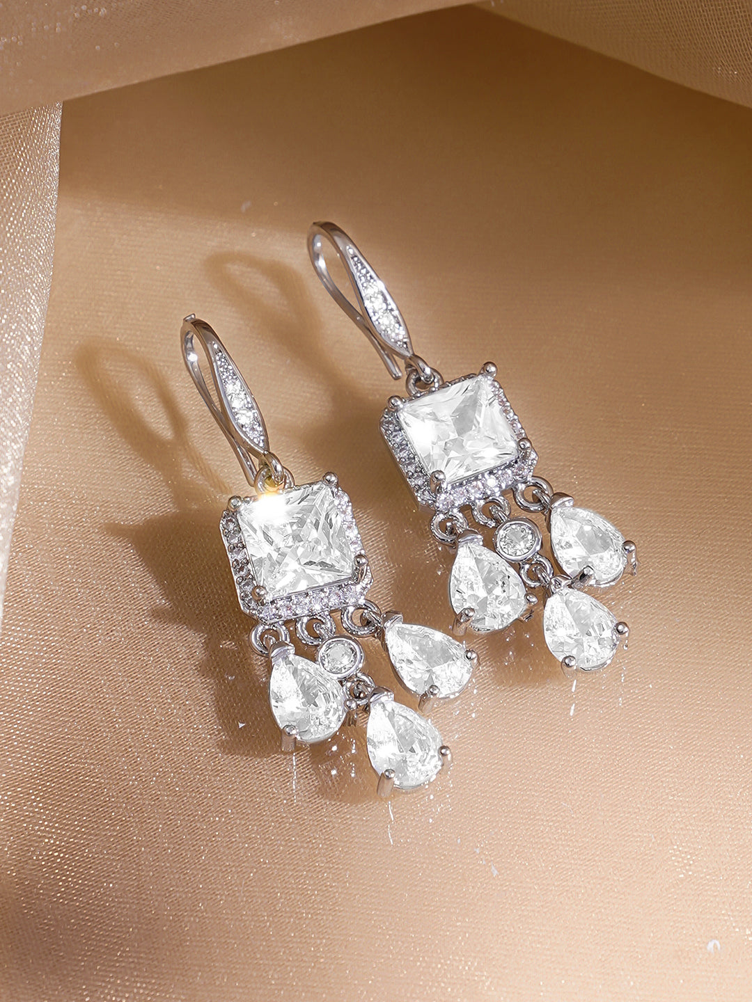 【Rubans】 Rhodium-Plated Square & Pear Crystal Zirconia Stone Elegant Drop Earrings｜ロジウムメッキ スクエア＆ペア クリスタルジルコニア エレガント ドロップイヤリング