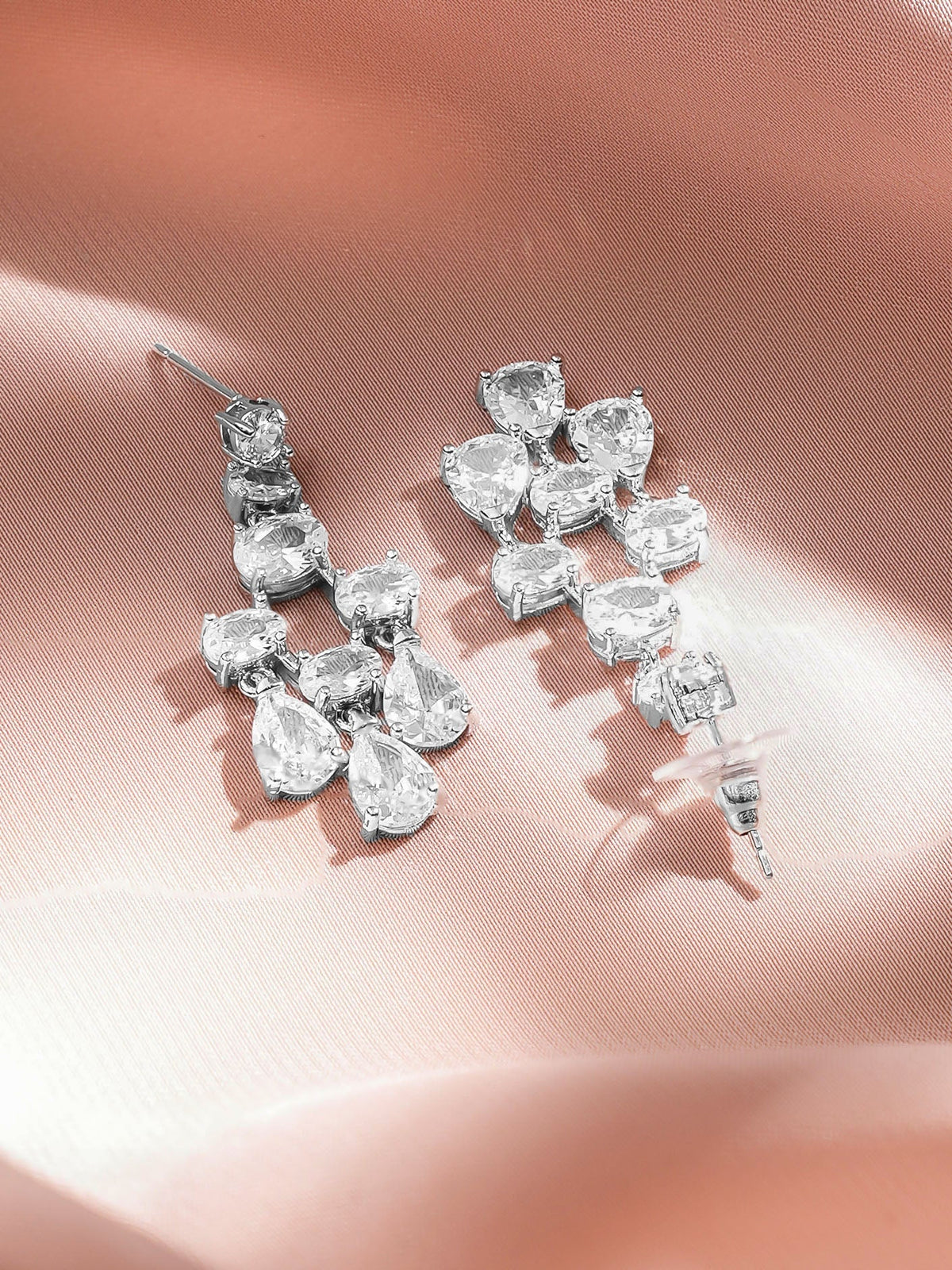 Rubans Rhodium-Plated White Crystal AD Studded Statement Dangler Earrings フリーサイズ