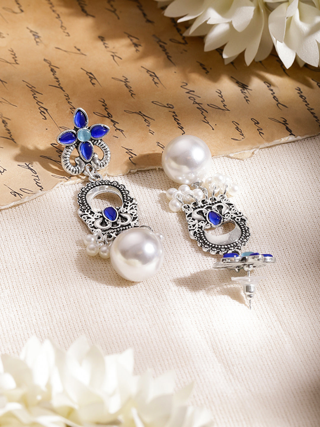 Moonlit Blue Petal Oxidised Pearl Earrings フリーサイズ