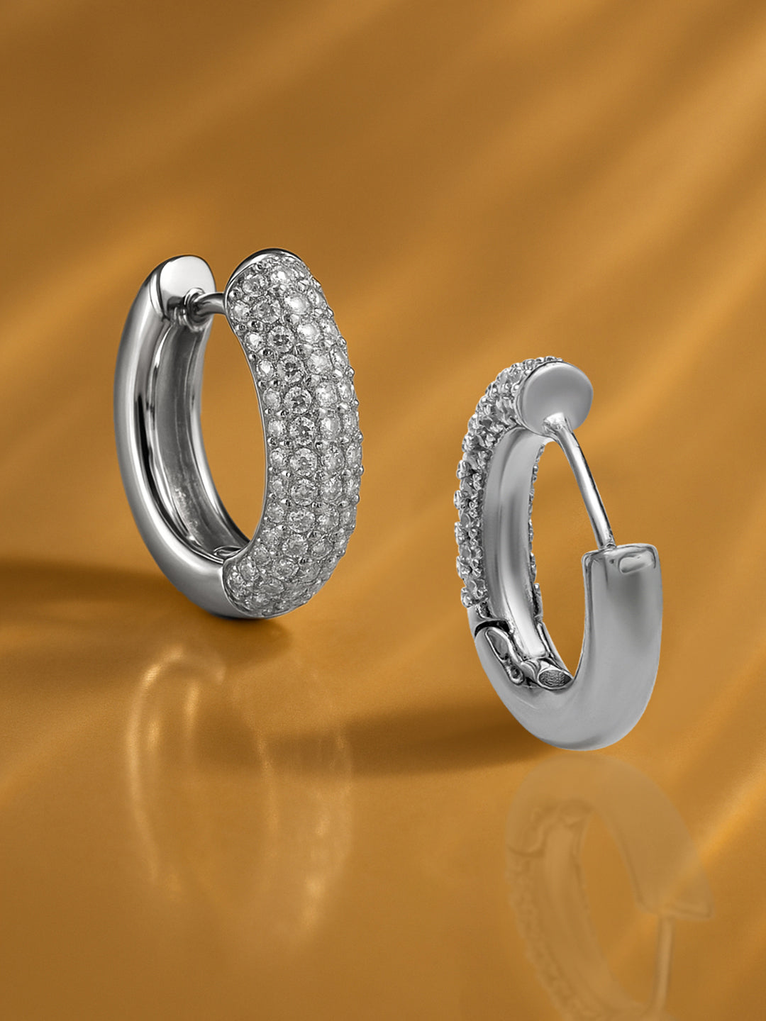 Silver Pave Studded Clip On Studs フリーサイズ