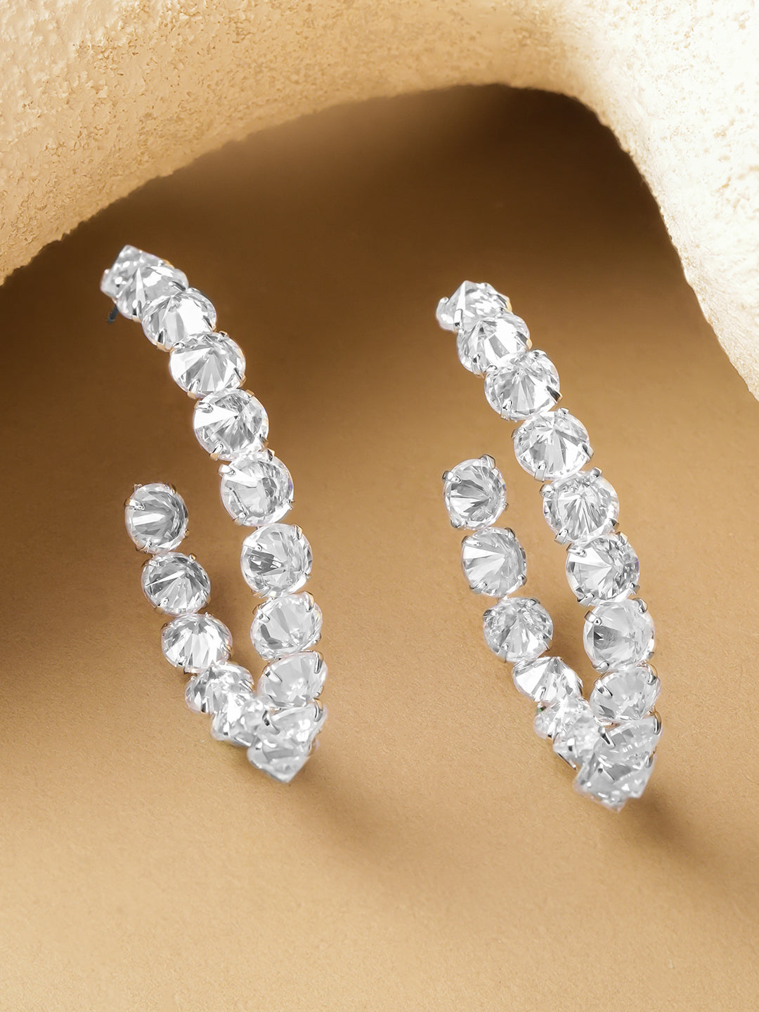 Open Hoop White Crystal Earrings フリーサイズ