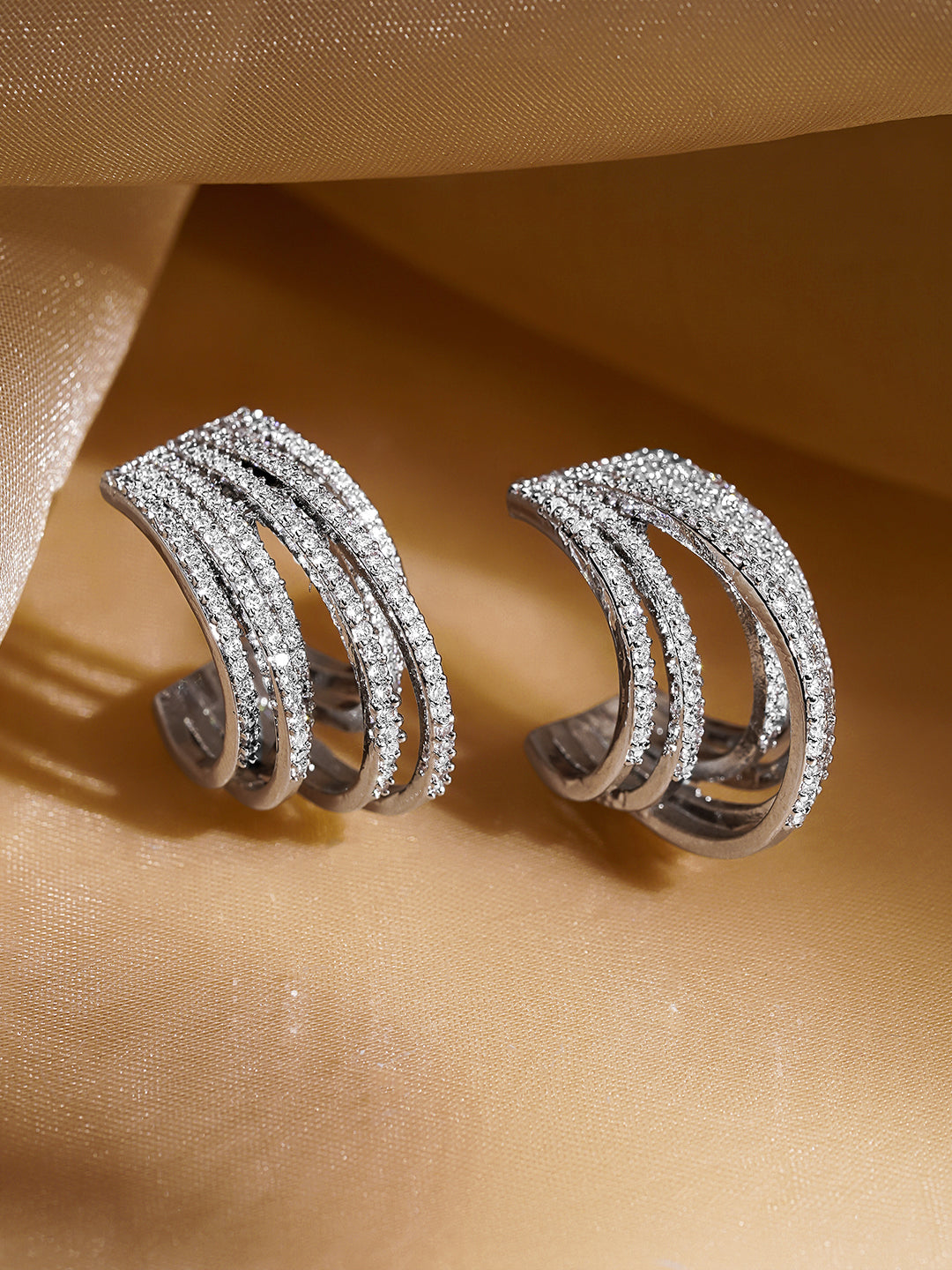 Contemporary Silver Finish Statement Hoops フリーサイズ