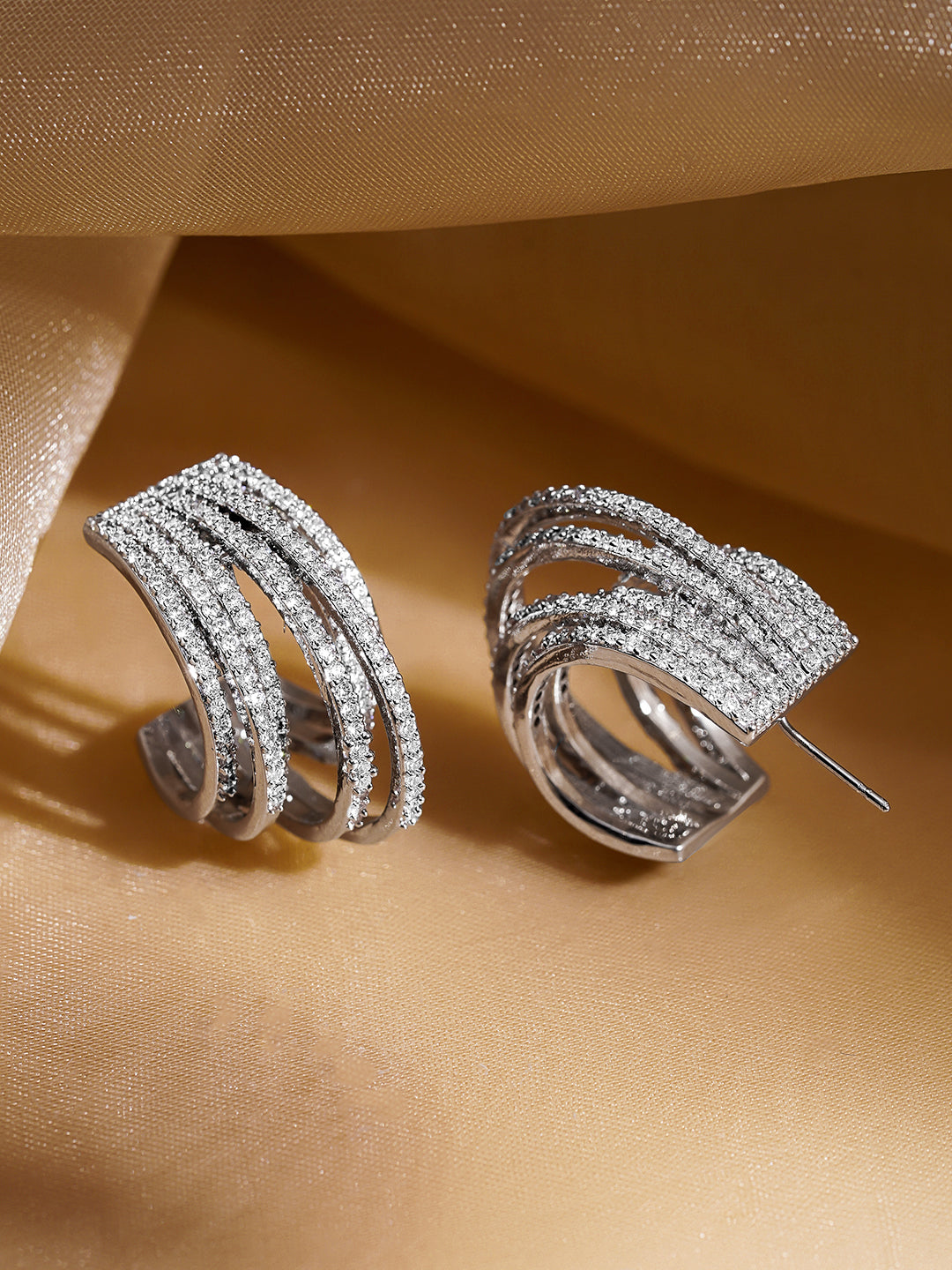 Contemporary Silver Finish Statement Hoops フリーサイズ