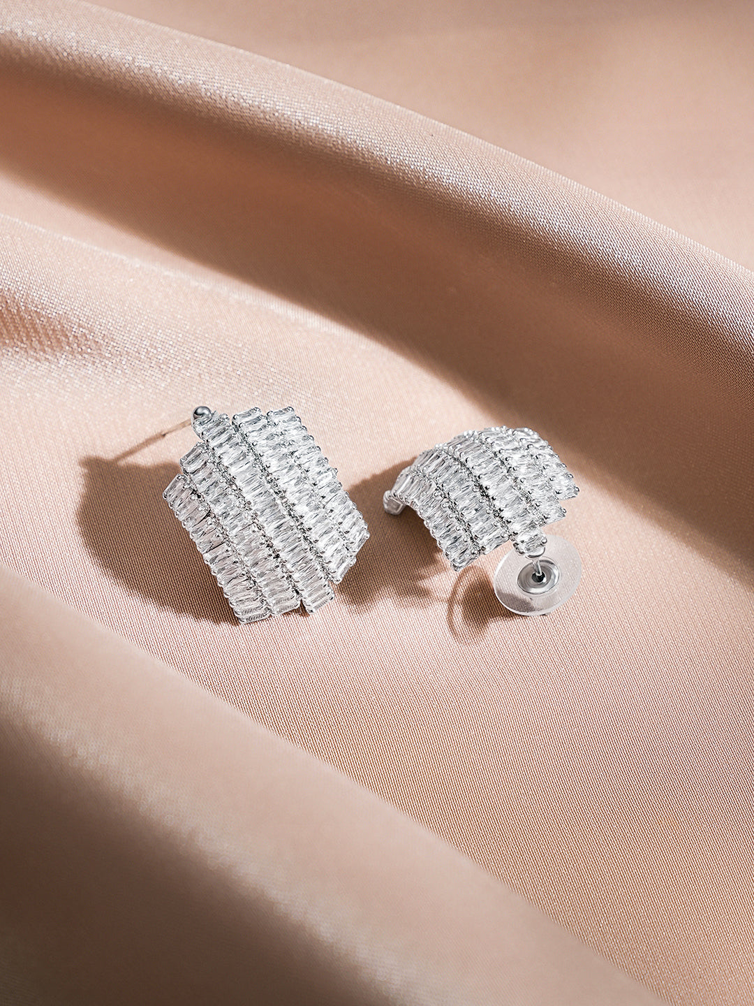 Rubans Rhodium-Plated Baguette AD Embellished Curved Statement Stud Earrings フリーサイズ