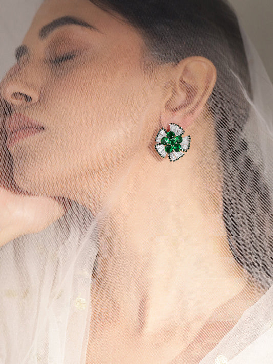 【Rubans】 Bold Chic Emerald and Crystal Stud Earrings｜ボールドシック エメラルド＆クリスタル スタッドイヤリング