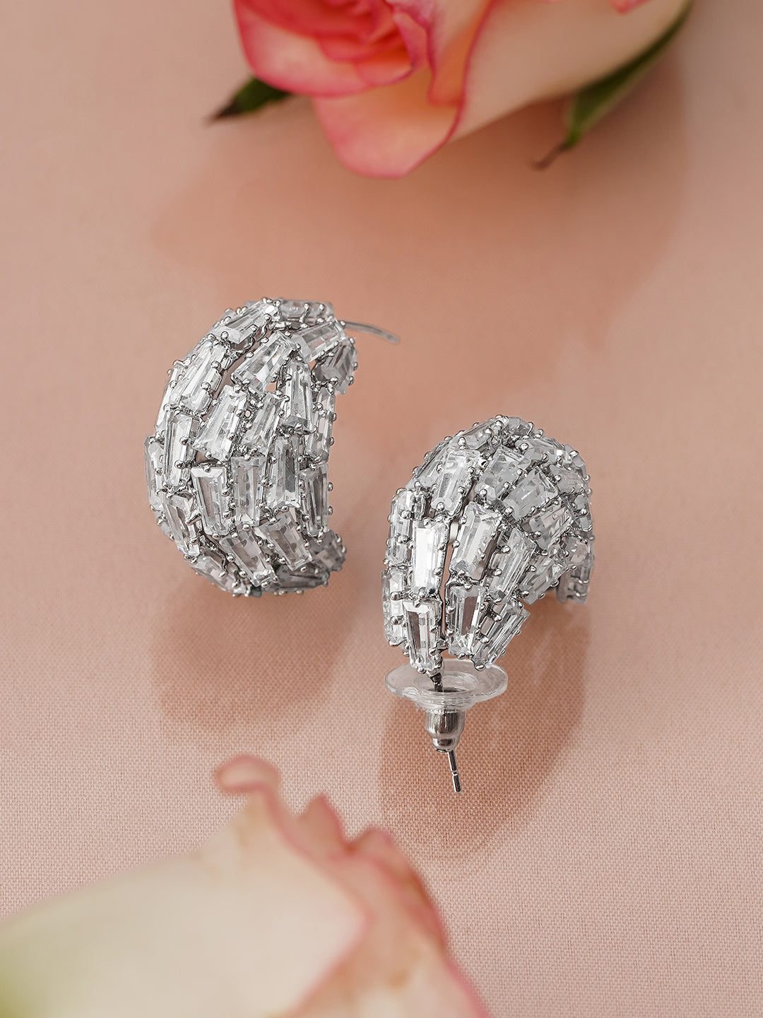 【Rubans】 Urban Curve Statement Crystal Hoops｜ロジウムメッキ バゲットカット ジルコニア ステートメント ハーフフープイヤリング