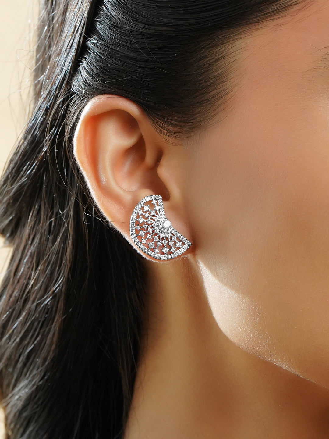 Rubans Rhodium Plated Sparkling Cubic Zirconia Half-Fan Statement Stud Earrings フリーサイズ