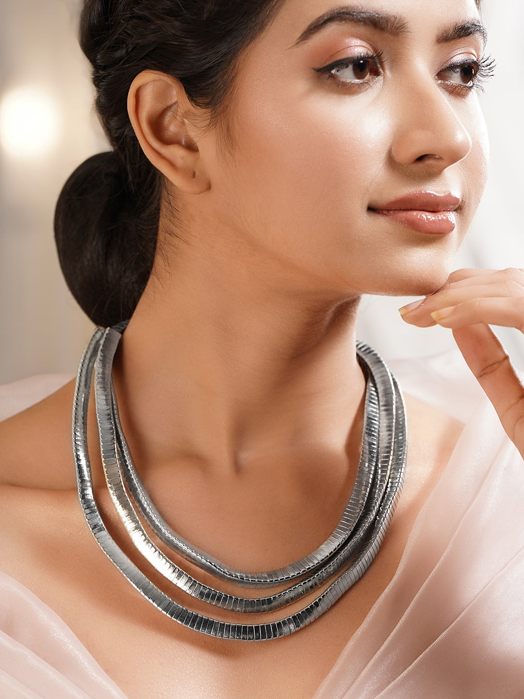【Rubans】 Rhodium Plated Triple Layer Snake Chain Statement Necklace｜ロジウムメッキ 3連 スネークチェーン ステートメントネックレス