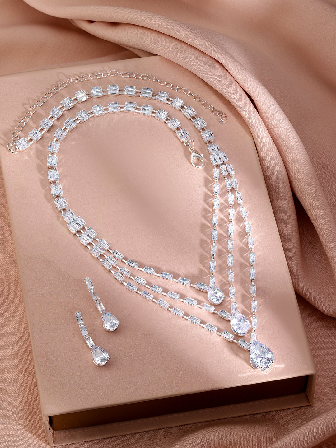 【Rubans】 Crystal Layered Drop Necklace Set｜ロジウムメッキ クリスタル レイヤード ネックレスセット