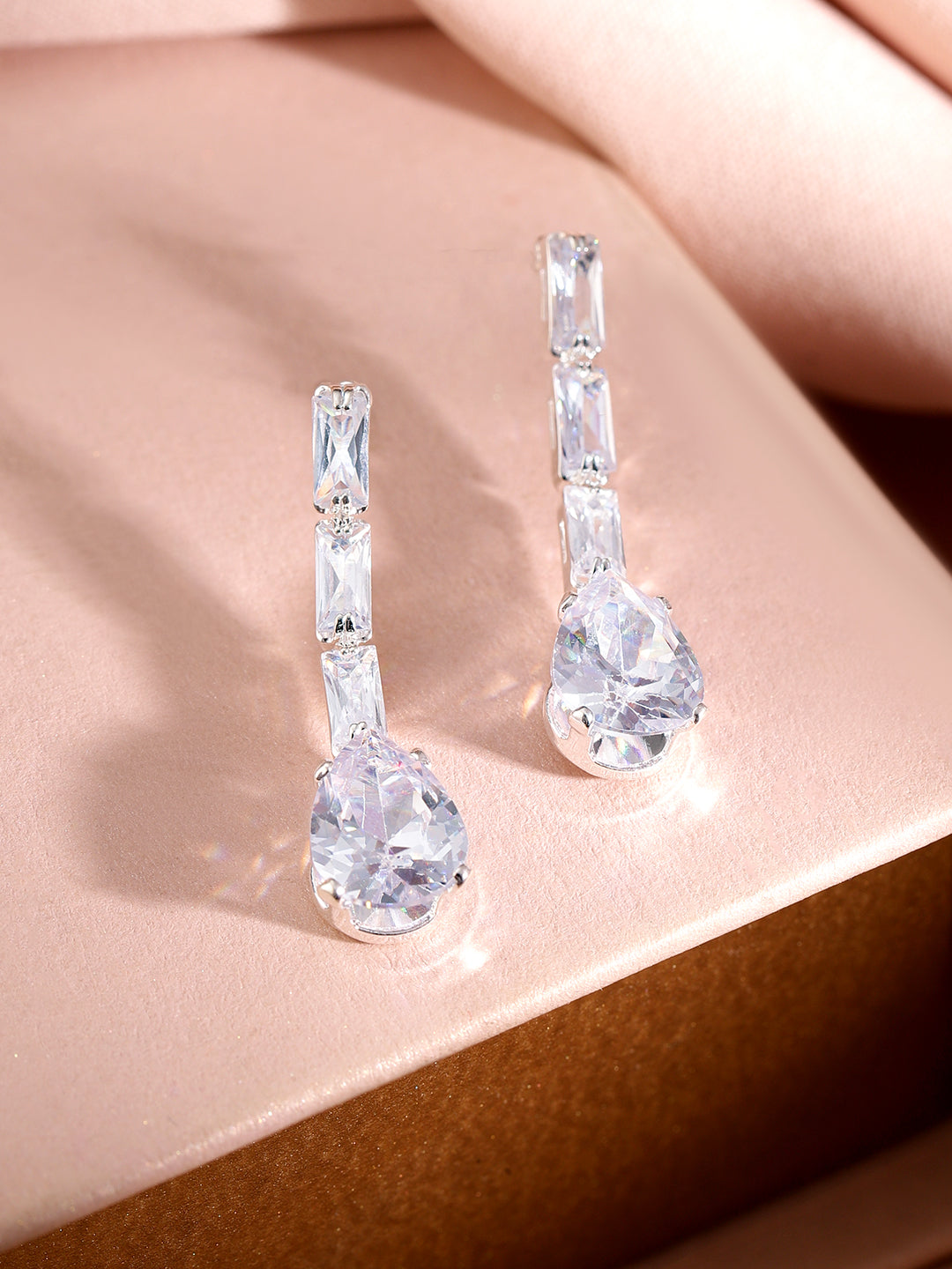 【Rubans】 Crystal Layered Drop Necklace Set｜ロジウムメッキ クリスタル レイヤード ネックレスセット