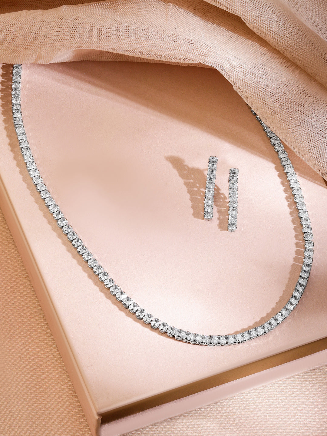 Studded American Diamond Zirconia White Necklace Set フリーサイズ