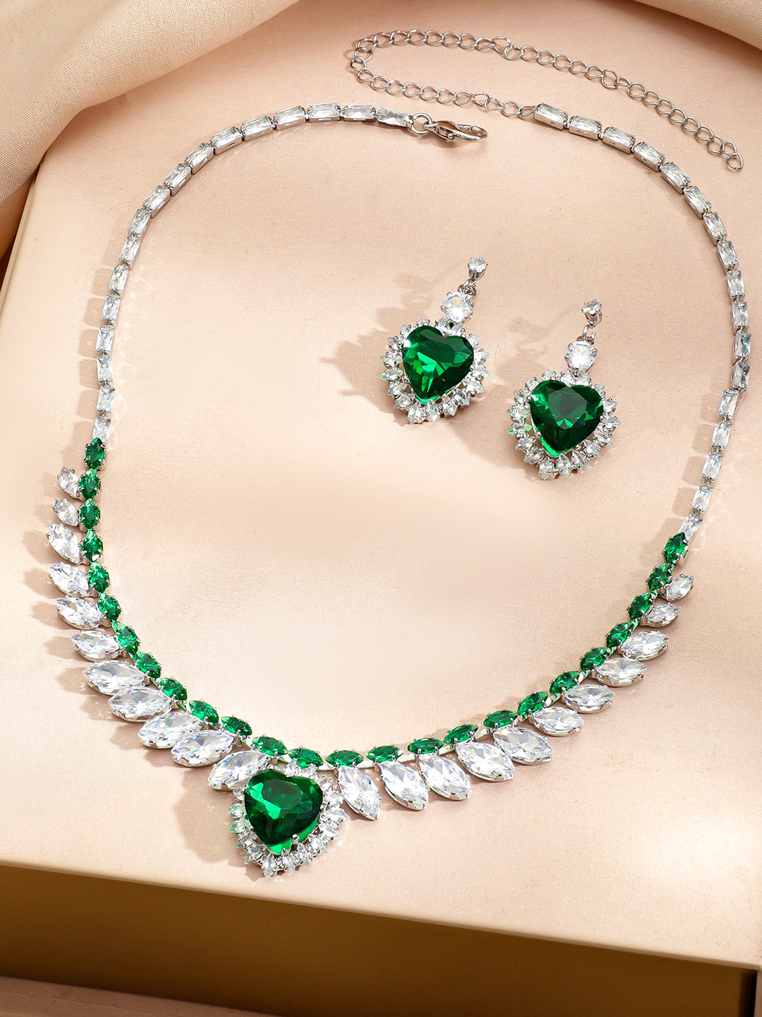 Wings of Freedom Crystal Necklace Set - Green フリーサイズ