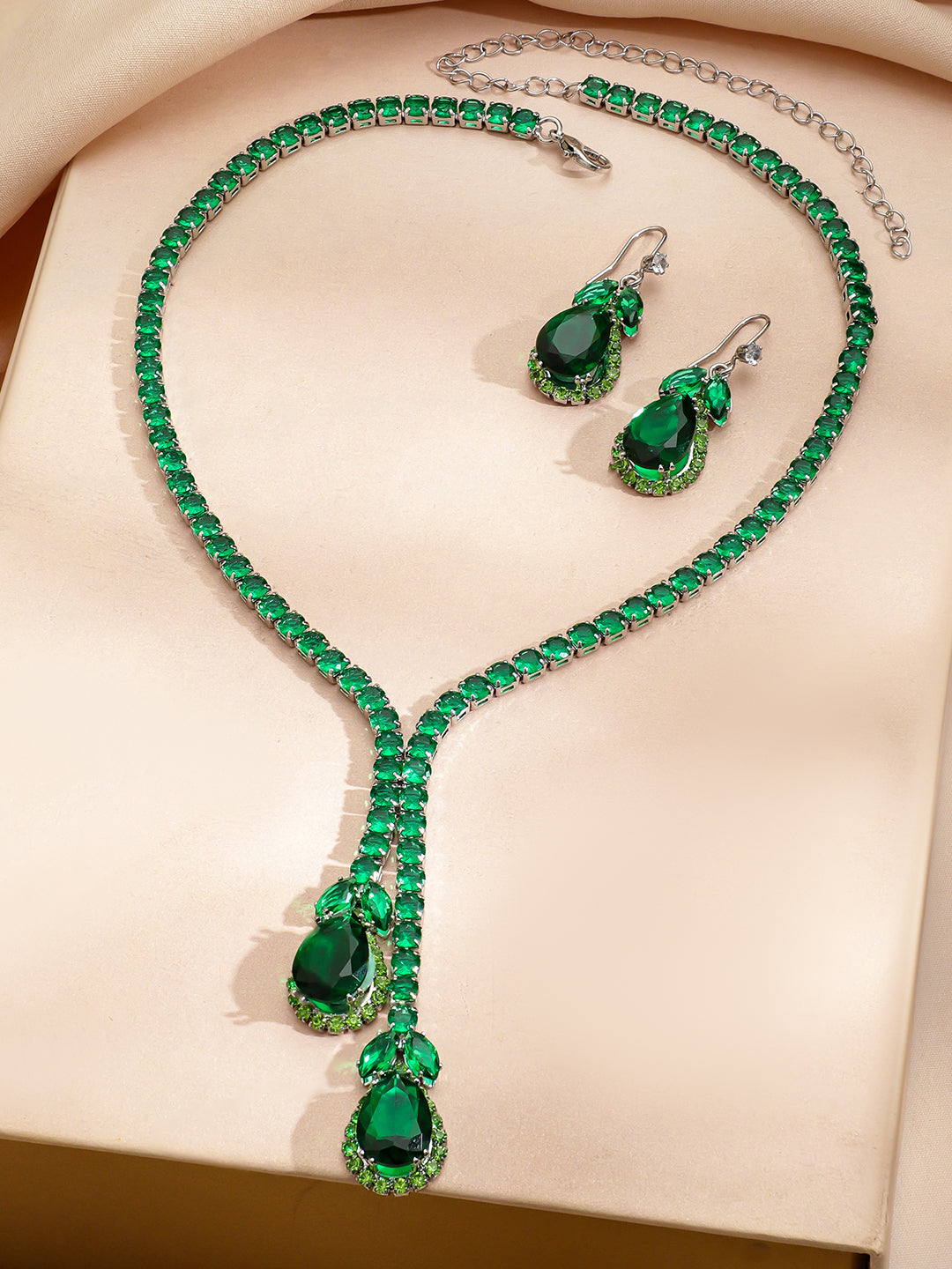 Emerald Teardrop Necklace Set フリーサイズ