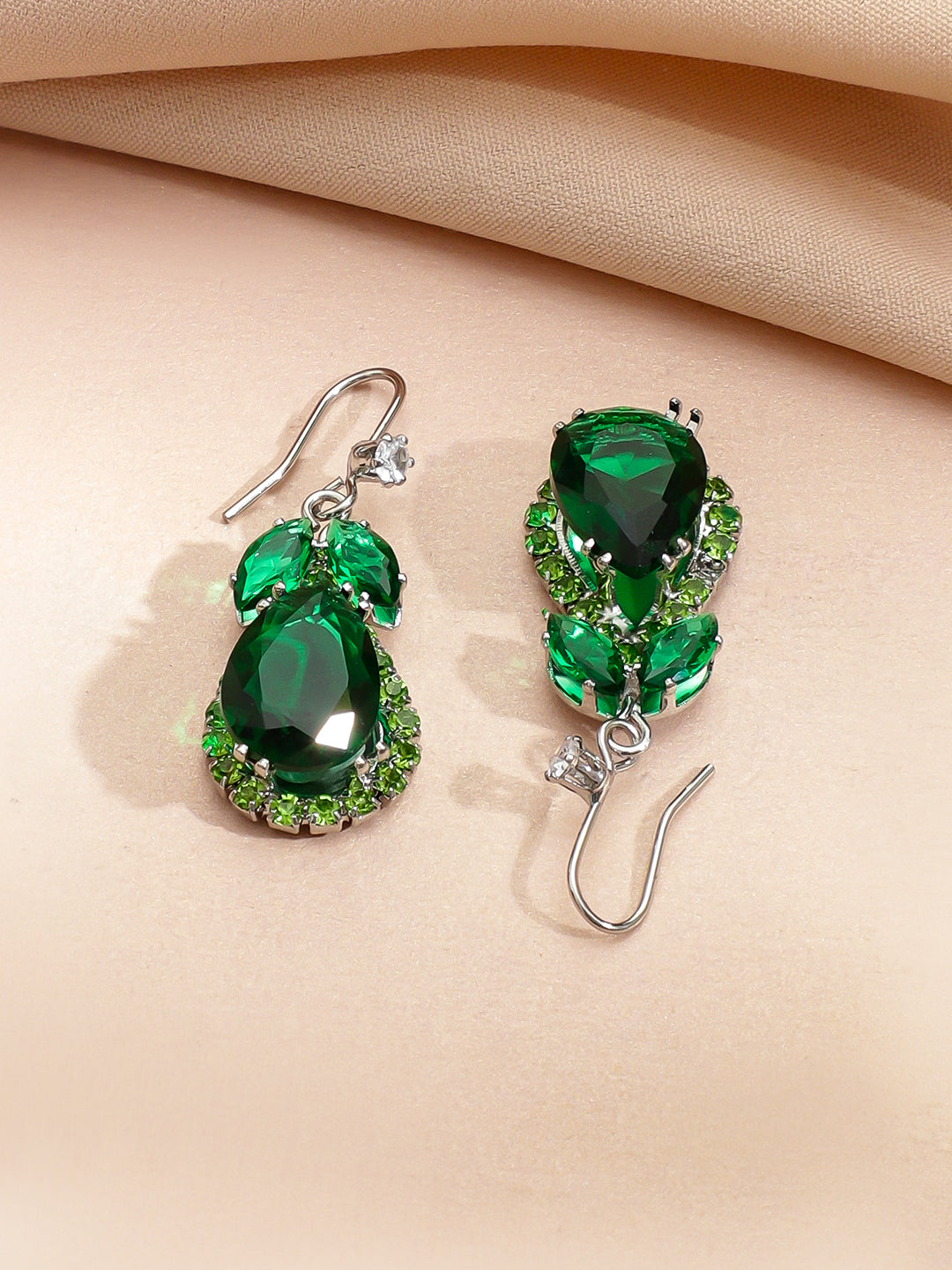 Emerald Teardrop Necklace Set フリーサイズ