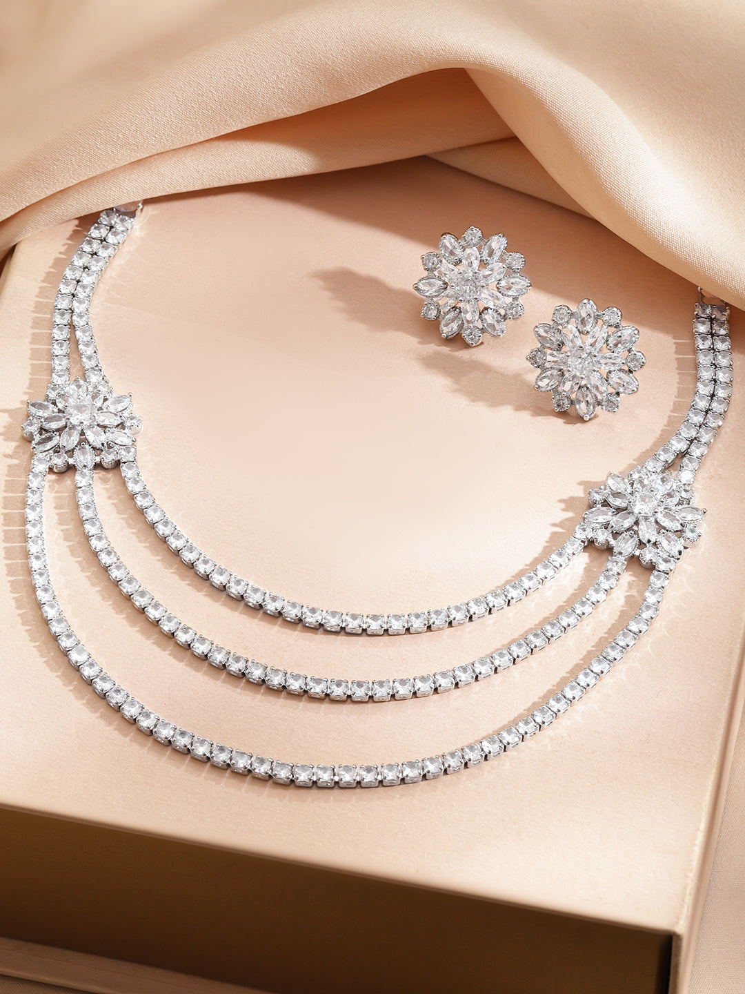 【Rubans】 Layered American Diamond Zirconia Flower Studded Necklace Set｜レイヤード アメリカンダイヤモンド ジルコニア フラワー ネックレスセット
