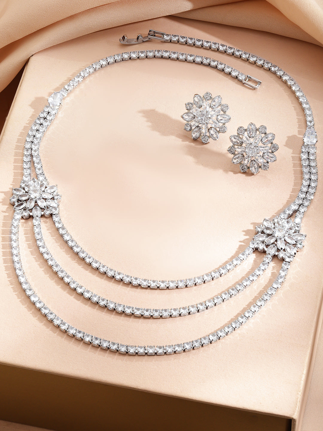 【Rubans】 Layered American Diamond Zirconia Flower Studded Necklace Set｜レイヤード アメリカンダイヤモンド ジルコニア フラワー ネックレスセット