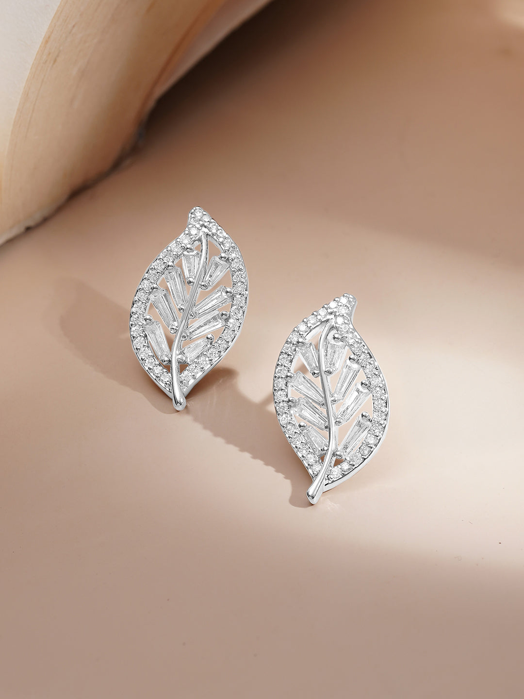 American Diamond Zirconia Leaf Design Pendant Set フリーサイズ