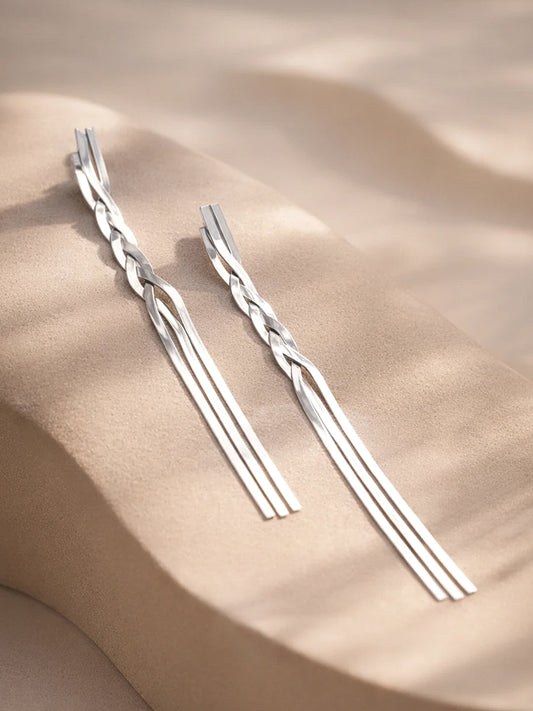 【Rubans】 Demi Fine Rhodium-Plated Triple Line Braided Tassel Drop Earrings｜デミファイン ロジウムメッキ トリプルライン 編み込み タッセル ドロップピアス