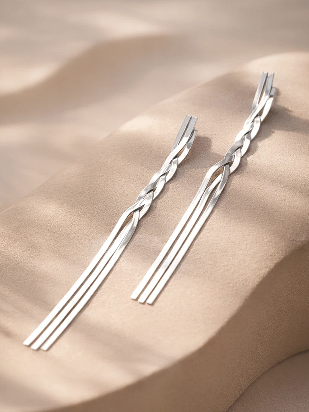【Rubans】 Demi Fine Rhodium-Plated Triple Line Braided Tassel Drop Earrings｜デミファイン ロジウムメッキ トリプルライン 編み込み タッセル ドロップピアス