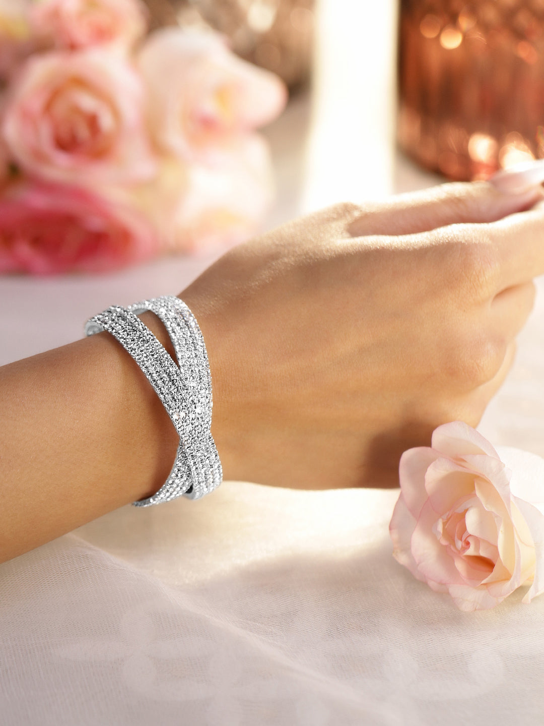 【Rubans】 Rhodium-Plated Crystals Stone Studded Cuff Bracelet｜ロジウムメッキ クリスタルストーン カフブレスレット｜シルバー