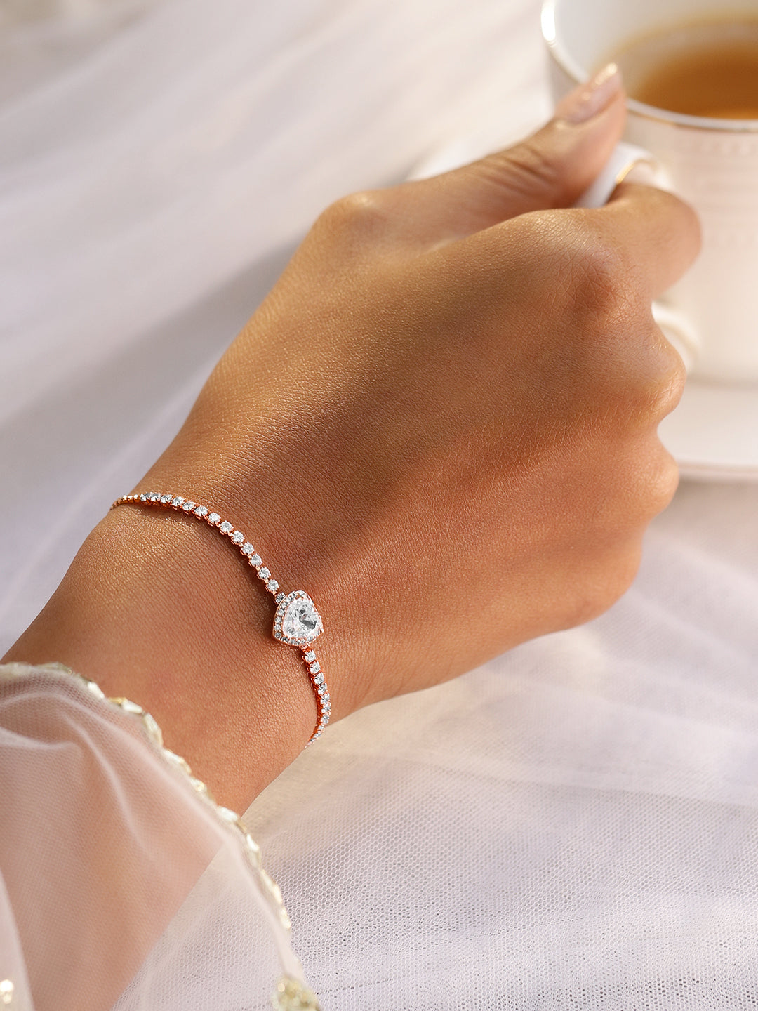 Rubans 18K Rose Gold-Plated Heart-Cut Cubic Zirconia Adjustable Pull Chain Tennis Bracelet Rose Gold