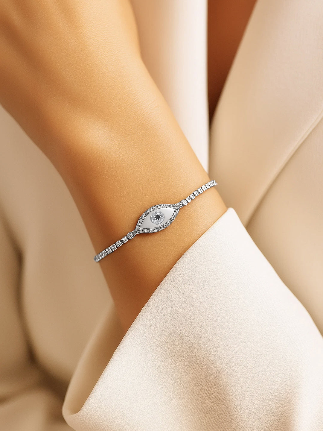 Rhodium Plated Evil Eye Adjustable Bracelet フリーサイズ