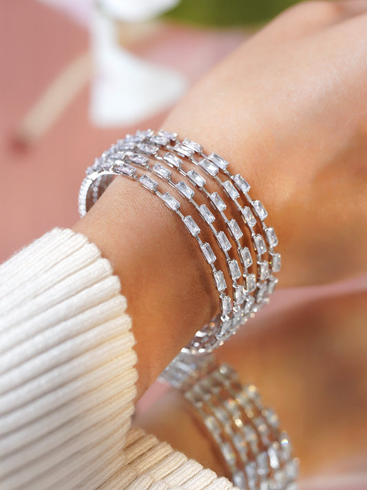 【Rubans】 White Crystal Studded Multi-Strand Bracelet｜ホワイトクリスタル マルチストランド ブレスレット