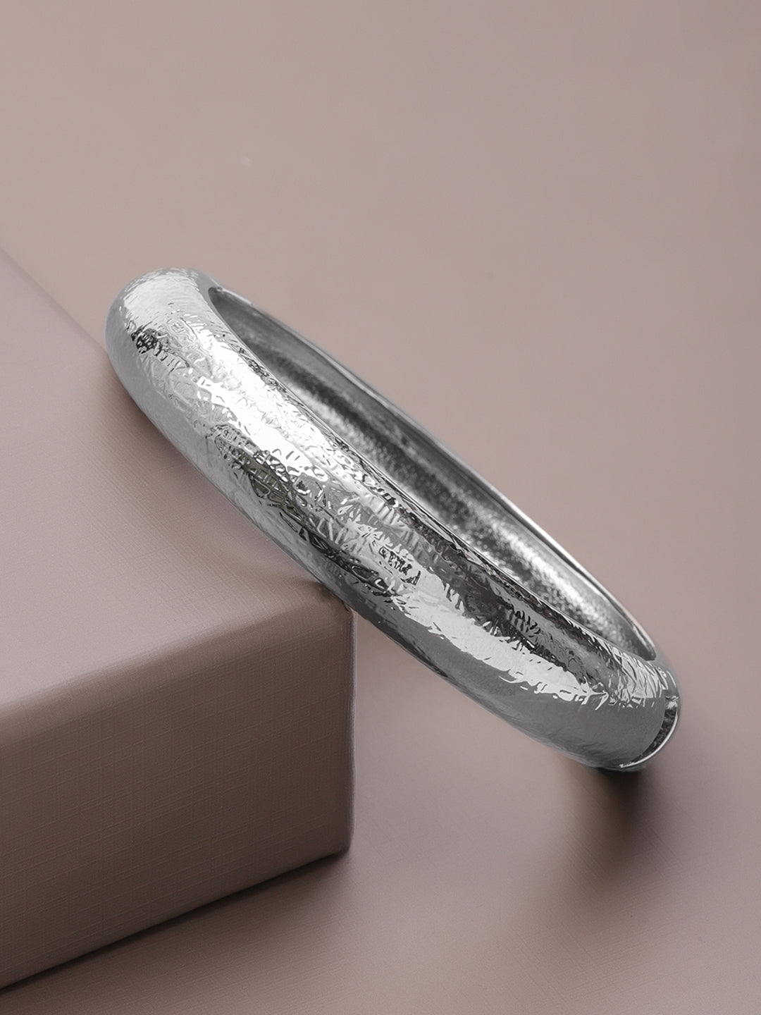 Silver Toned Solid Bracelet フリーサイズ