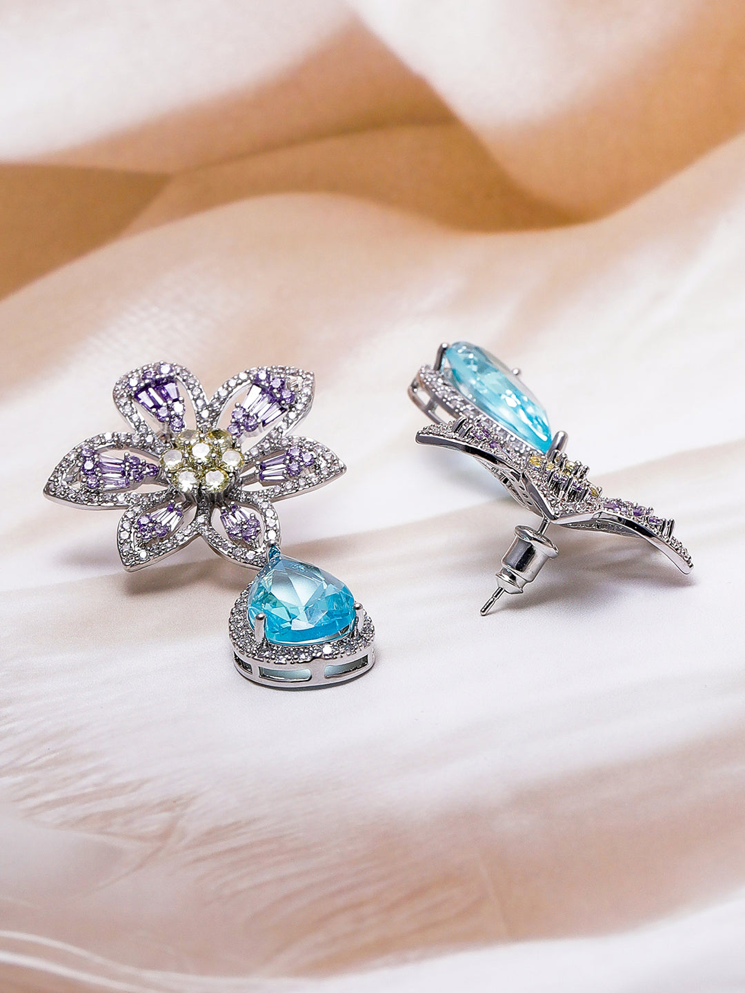 Luxe Prism Bloom Multicolour Drops Silver