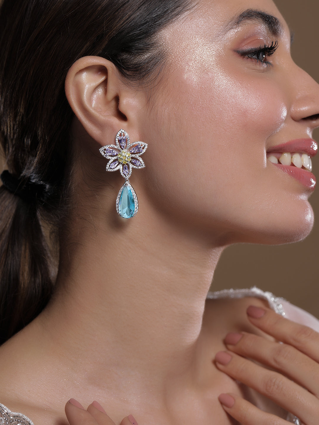 Luxe Prism Bloom Multicolour Drops Silver