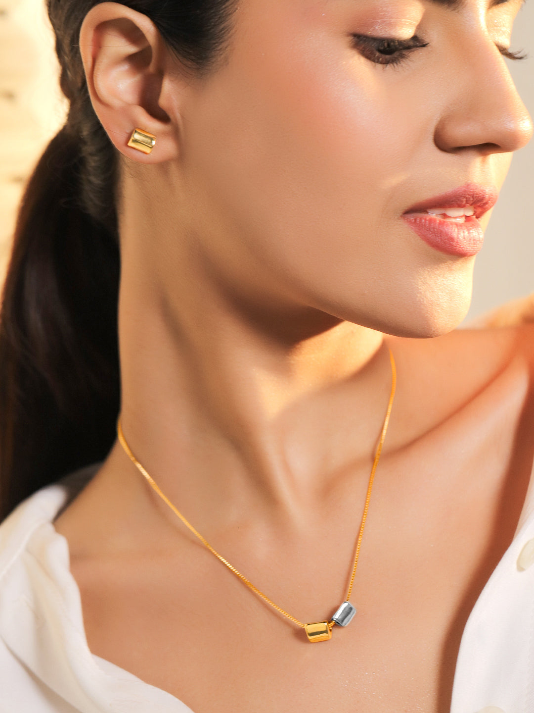 Gold Toned Pendant Necklace Set フリーサイズ