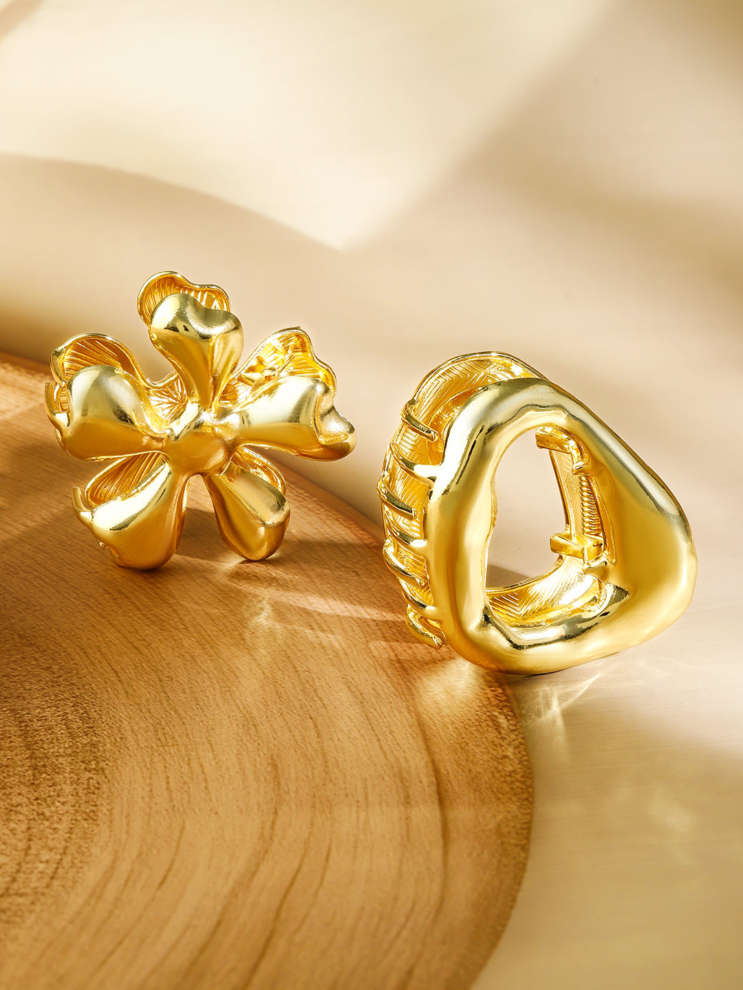 Star Motif & Abstract Gold Hair Clips Gold
