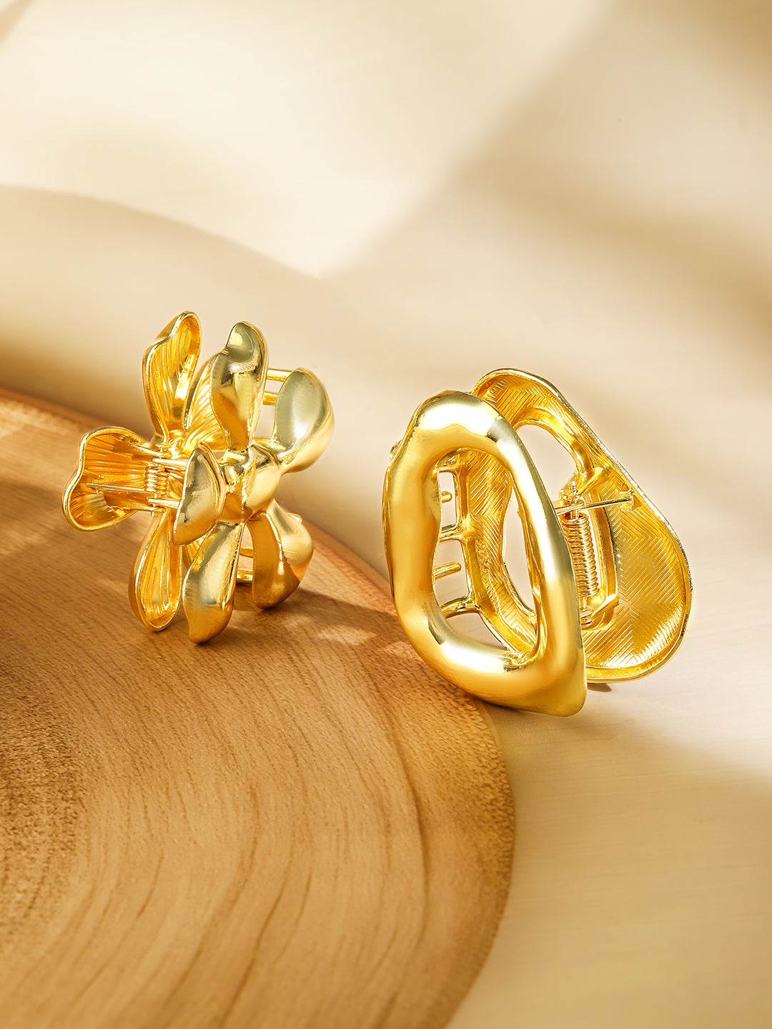 Star Motif & Abstract Gold Hair Clips Gold