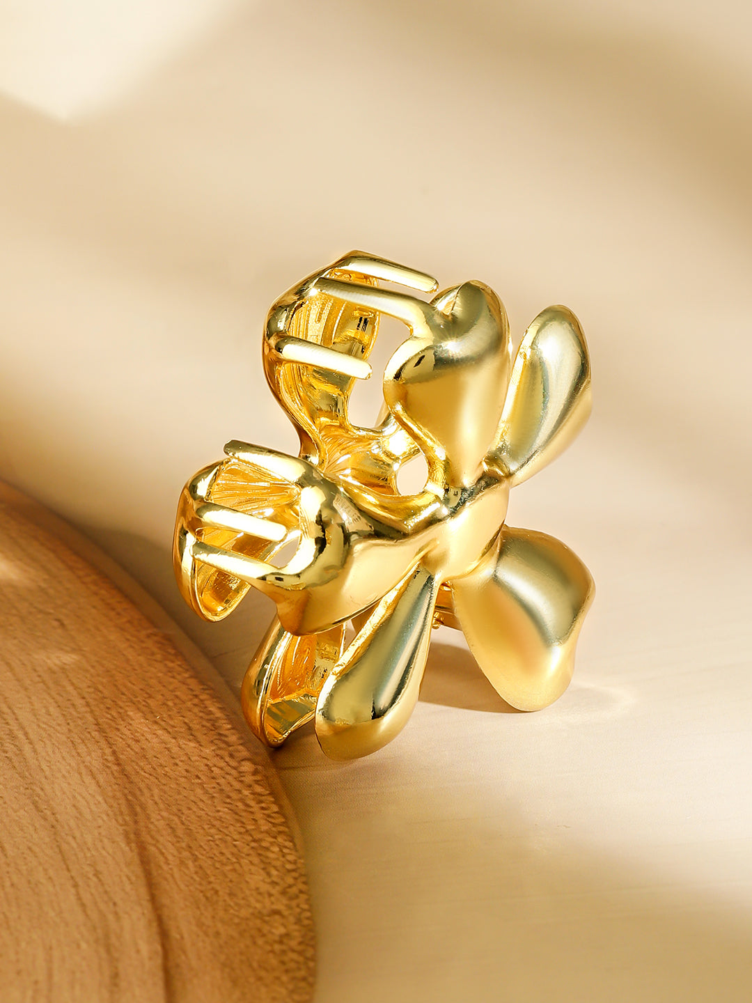 Star Motif & Abstract Gold Hair Clips Gold