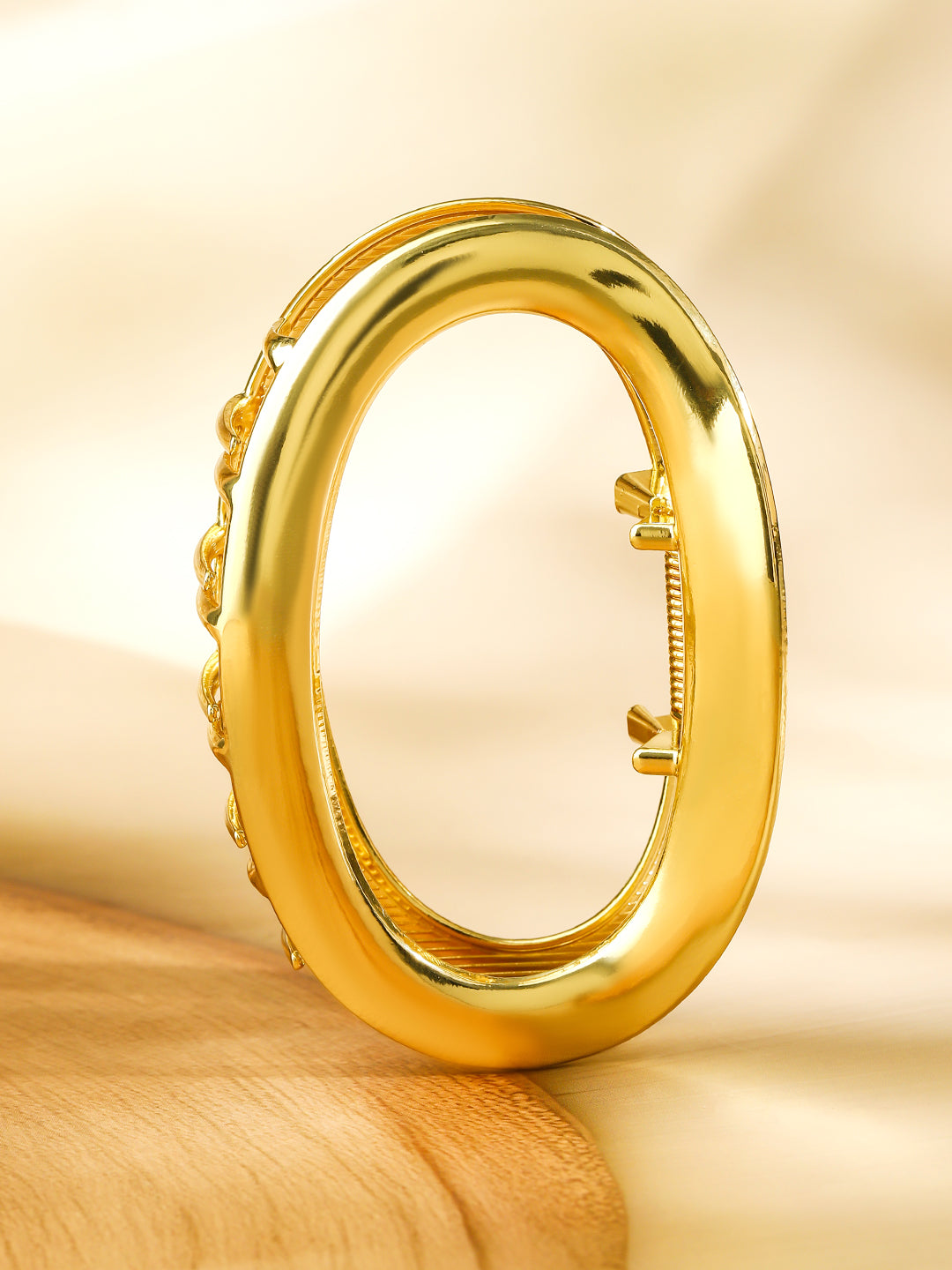 Oval Frame Golden Hair Clip Gold