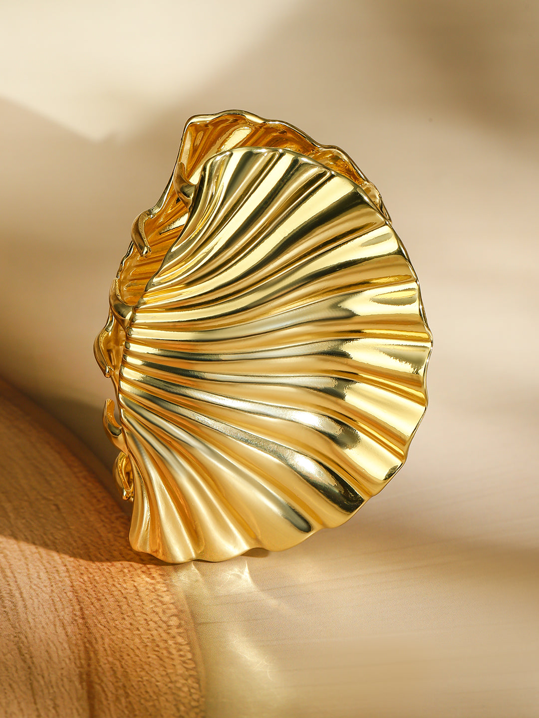 【Rubans】 Shell Motif Gold Hair Claw Clip｜シェルモチーフ ゴールド ヘアクロークリップ