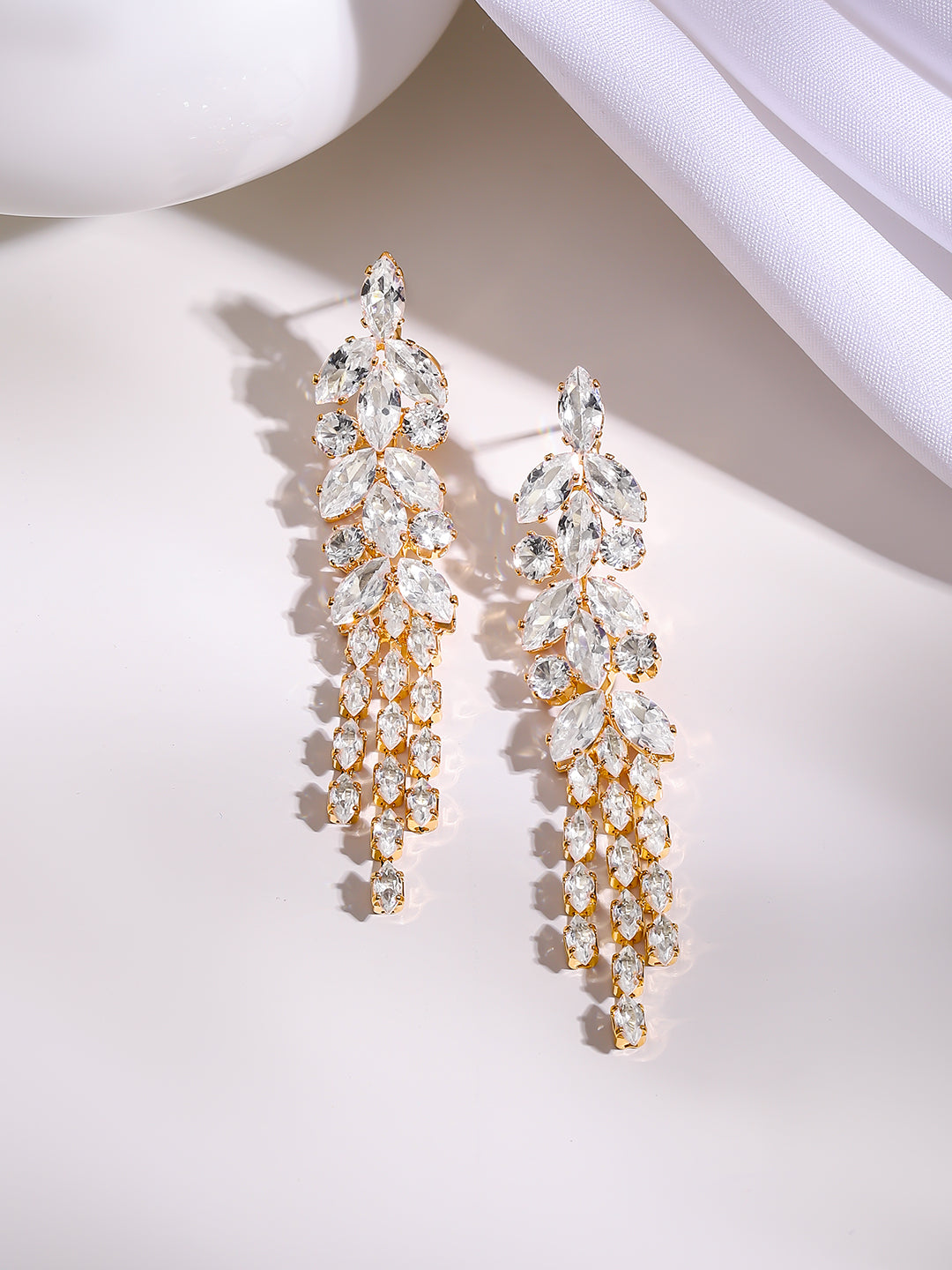 【Rubans】 Gold Plated Crystal Leaf Cluster Drop Earrings｜ゴールドメッキ クリスタル リーフクラスター ドロップイヤリング