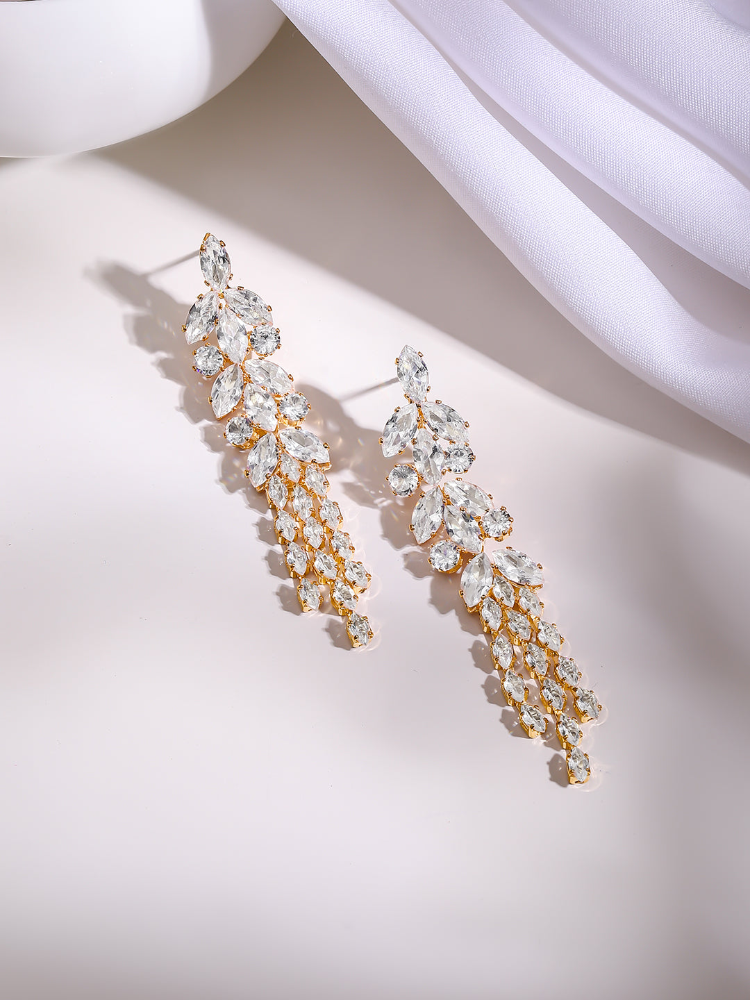 【Rubans】 Gold Plated Crystal Leaf Cluster Drop Earrings｜ゴールドメッキ クリスタル リーフクラスター ドロップイヤリング