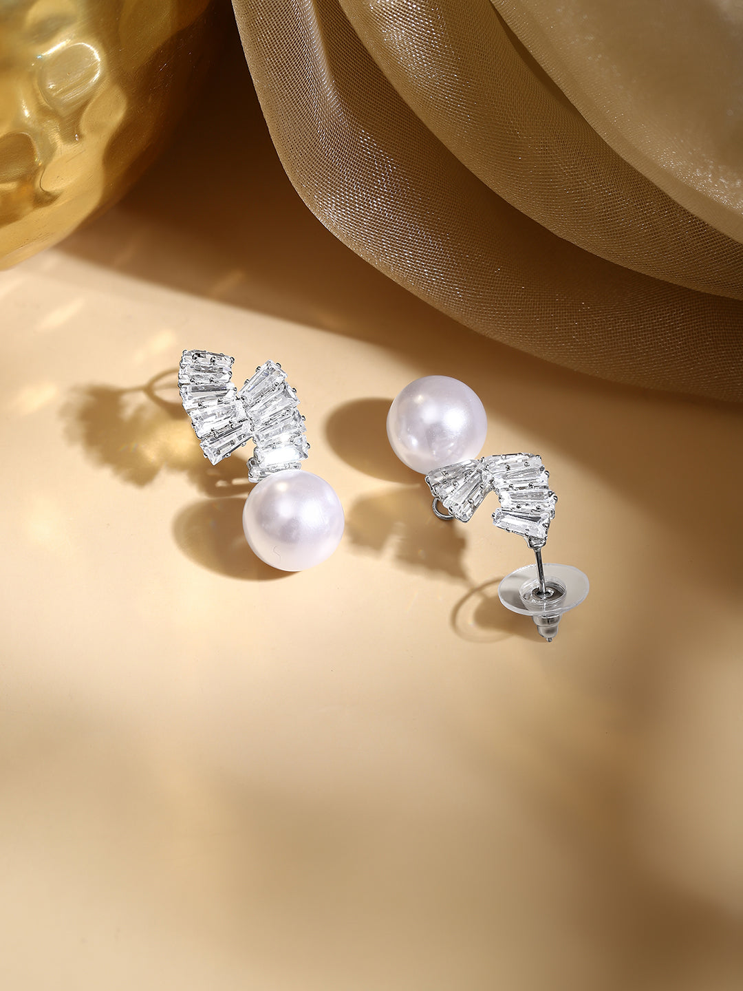 【Rubans】 Rhodium Plated Crystal Bow Knot Pearl Drop Earrings｜ロジウムメッキ クリスタル リボンノット パール ドロップイヤリング
