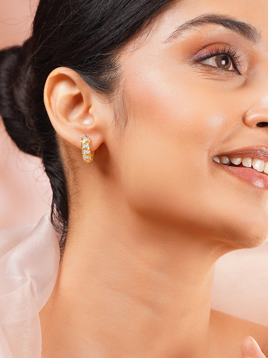【Rubans】 Gold Plated Crystal Hoop Earrings｜ゴールドメッキ クリスタル フープイヤリング