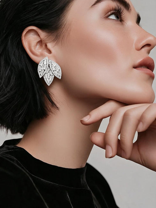 【Rubans】 Rhodium Plated Crystal Leaf Cluster Stud Earrings｜ロジウムメッキ クリスタル リーフクラスター スタッドイヤリング
