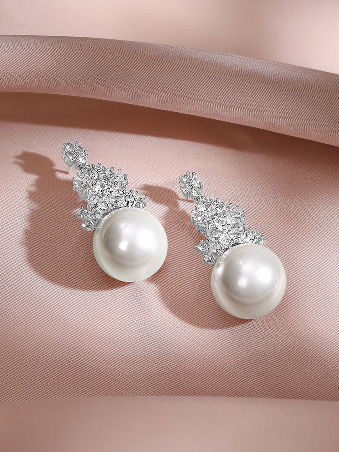 【Rubans】 Rhodium Plated Floral Crystal Pearl Drop Earrings｜ロジウムメッキ フローラル クリスタル パールドロップ イヤリング