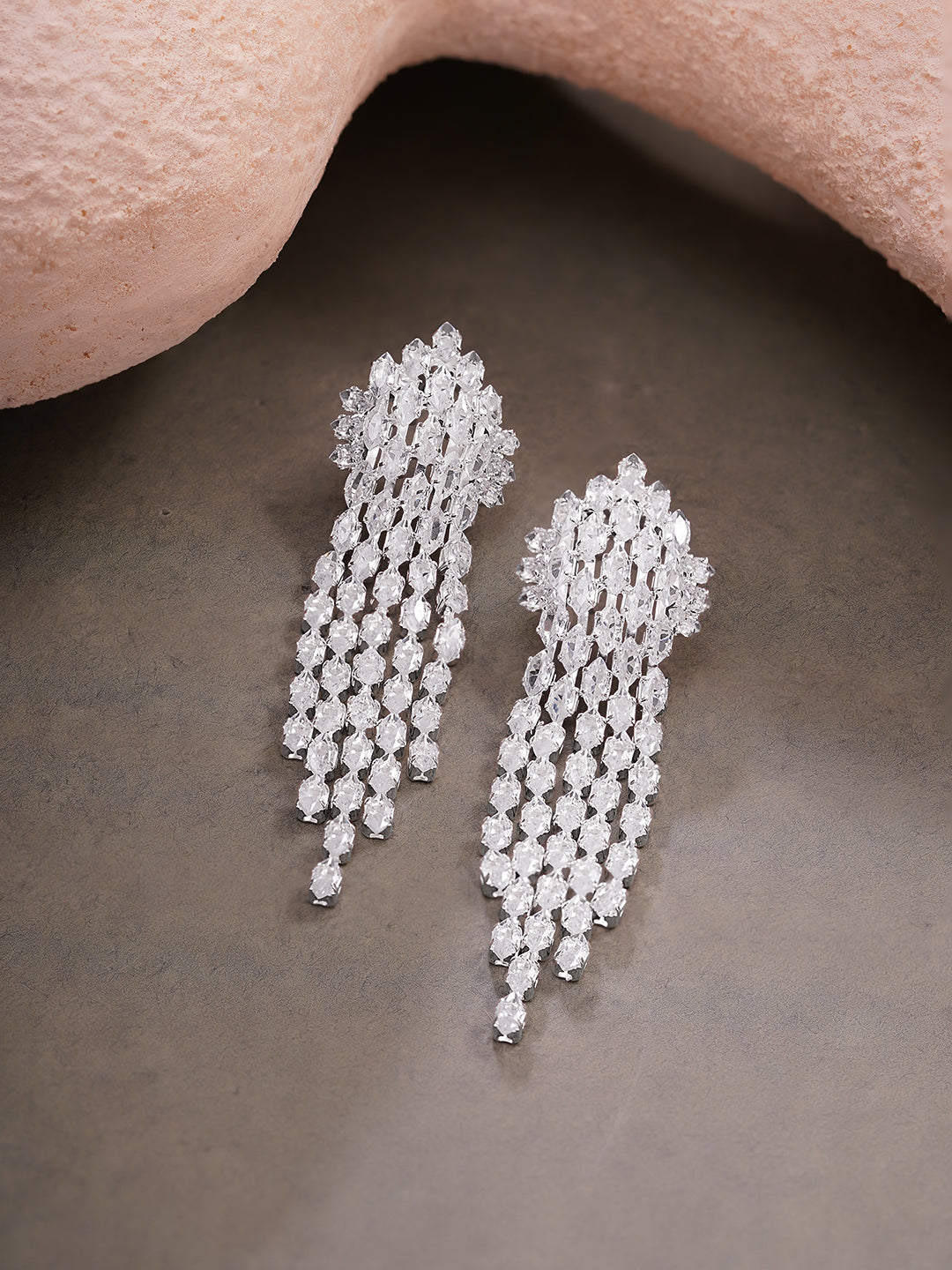【Rubans】 Rhodium Plated Crystal Drop Tassel Earrings｜ロジウムメッキ クリスタル ドロップタッセル イヤリング