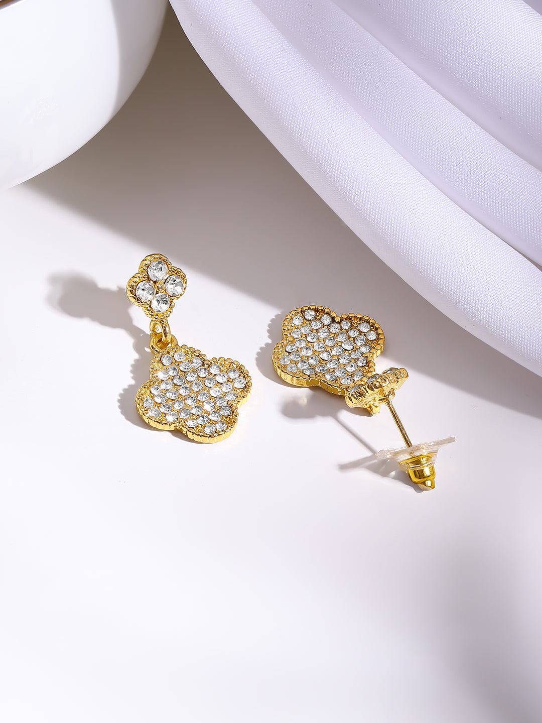 【Rubans】 Gold Plated Crystal Clover Charm Drop Earrings｜ゴールドメッキ クリスタル クローバーチャーム ドロップイヤリング