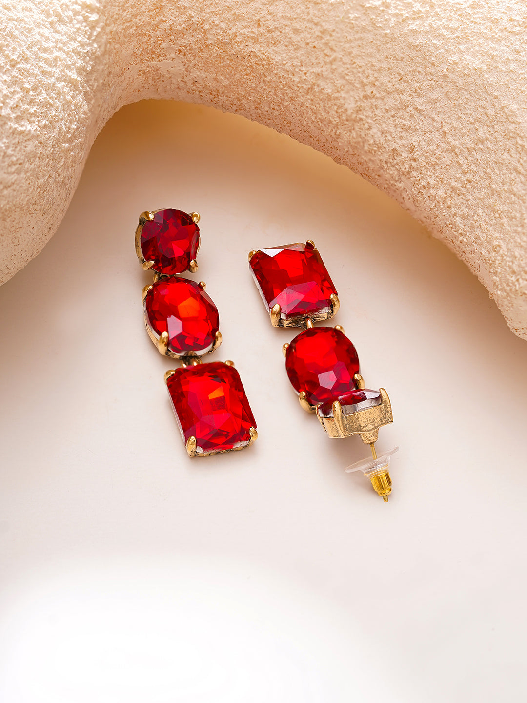 【Rubans】Gold Plated Crimson Muse Triple Crystal Drop Earrings｜ゴールドメッキ クリムゾンミューズ トリプル クリスタル ドロップピアス