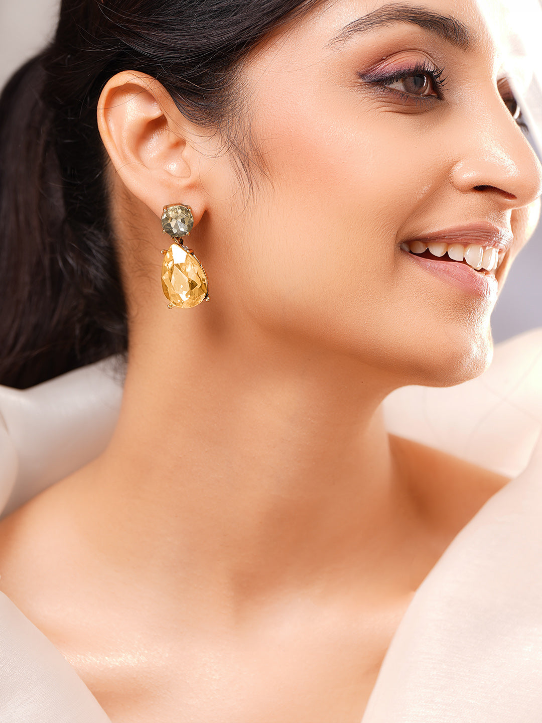 【Rubans】Gold Plated Champagne Toast Antique Crystal Teardrop Earrings｜ゴールドメッキ シャンパントースト アンティーク クリスタル ティアドロップピアス