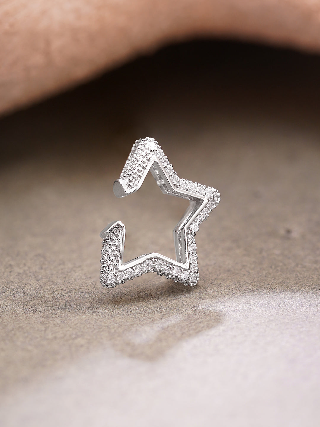 【Rubans】 Rhodium Plated American Diamond Zirconia Star Design Cuff Earrings｜ロジウムメッキ アメリカンダイヤモンド ジルコニア スターデザイン イヤーカフ